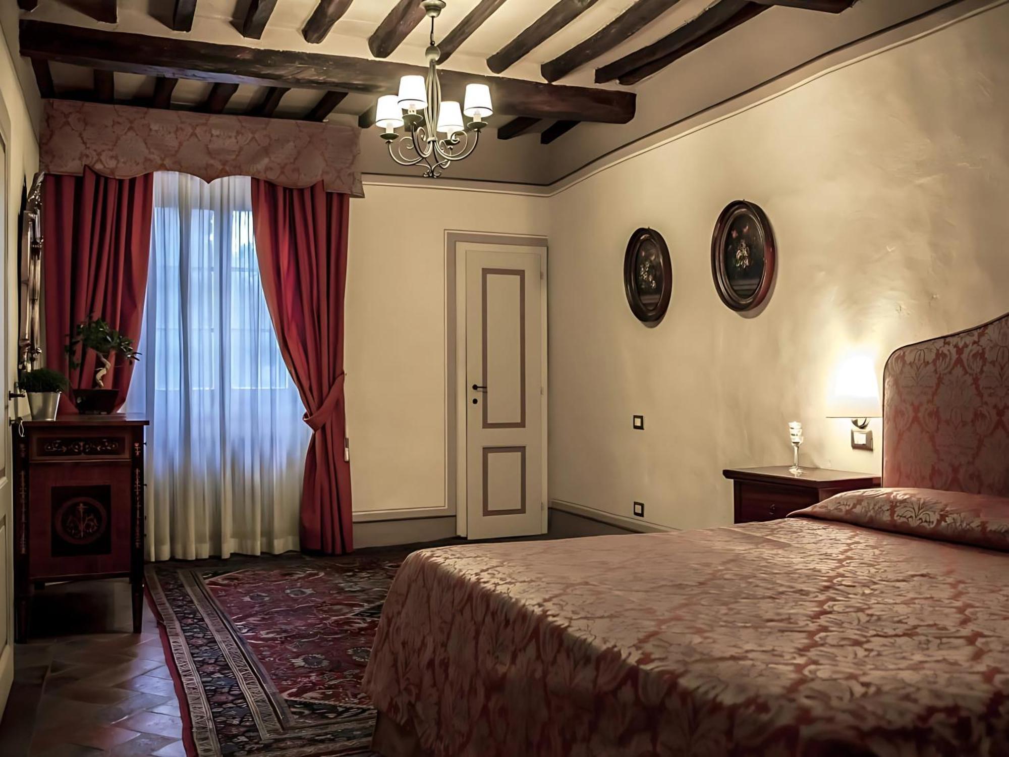 Locanda Il Pino San Gimignano Habitación foto