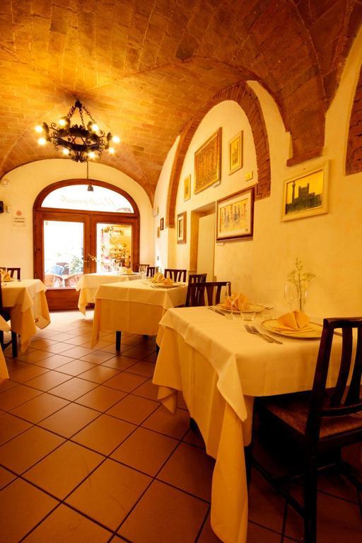 Locanda Il Pino San Gimignano Exterior foto